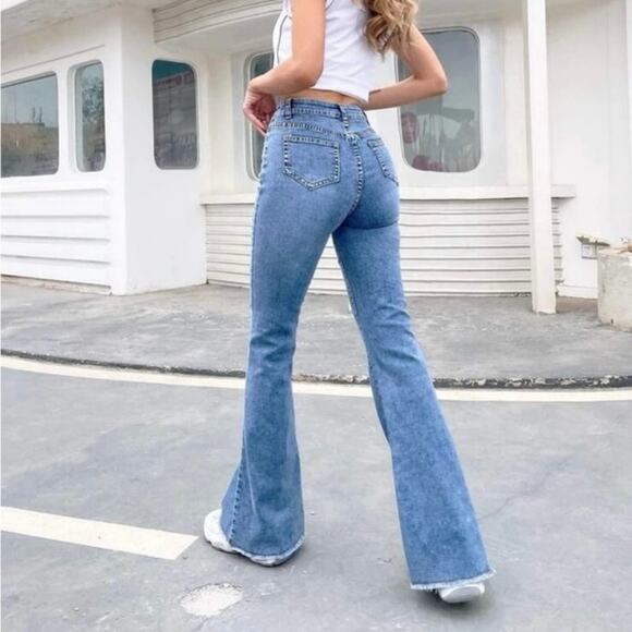 SHEIN High Rise Flare Jeans Blue Wide Leg Frayed Hem Retro Y2K Size Small 4 - Picture 2 of 9